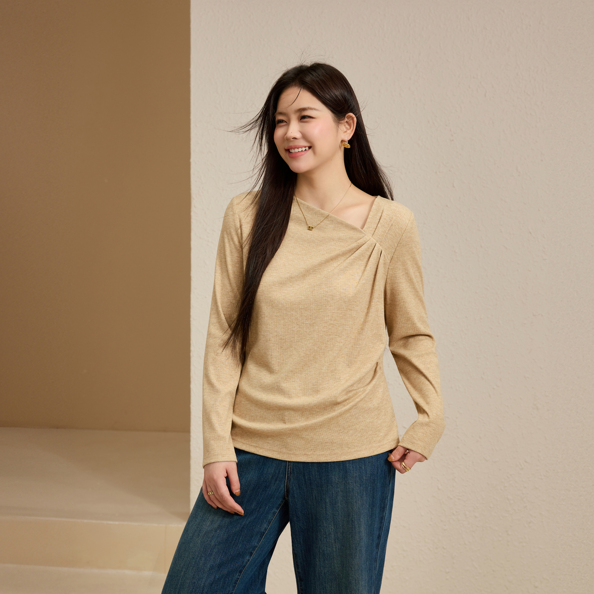 【云朵慕斯】纤莉秀W大码女装小众褶皱设计软糯针织衫冬装QK4111