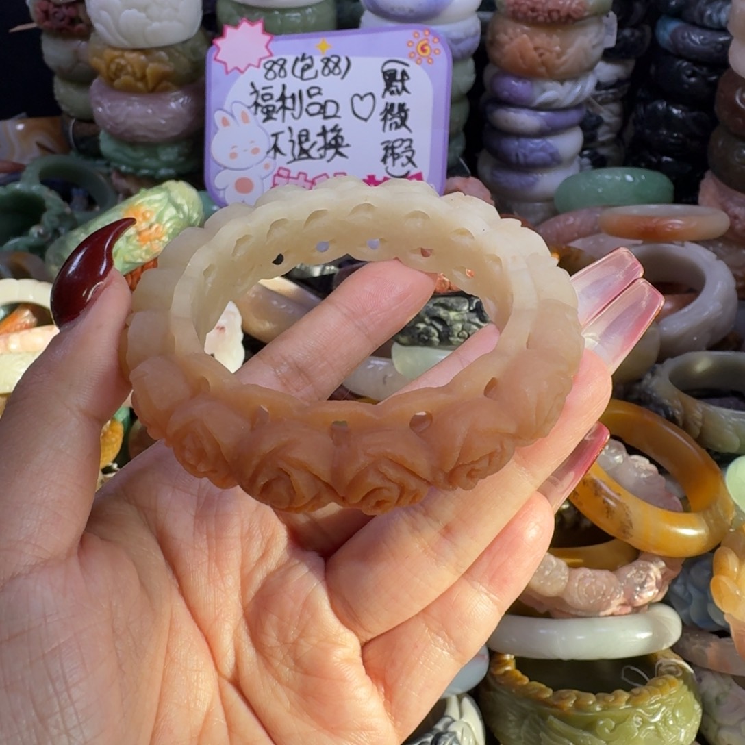 石英质玉（佘太翠）未镶嵌手镯15。58，原石不退换