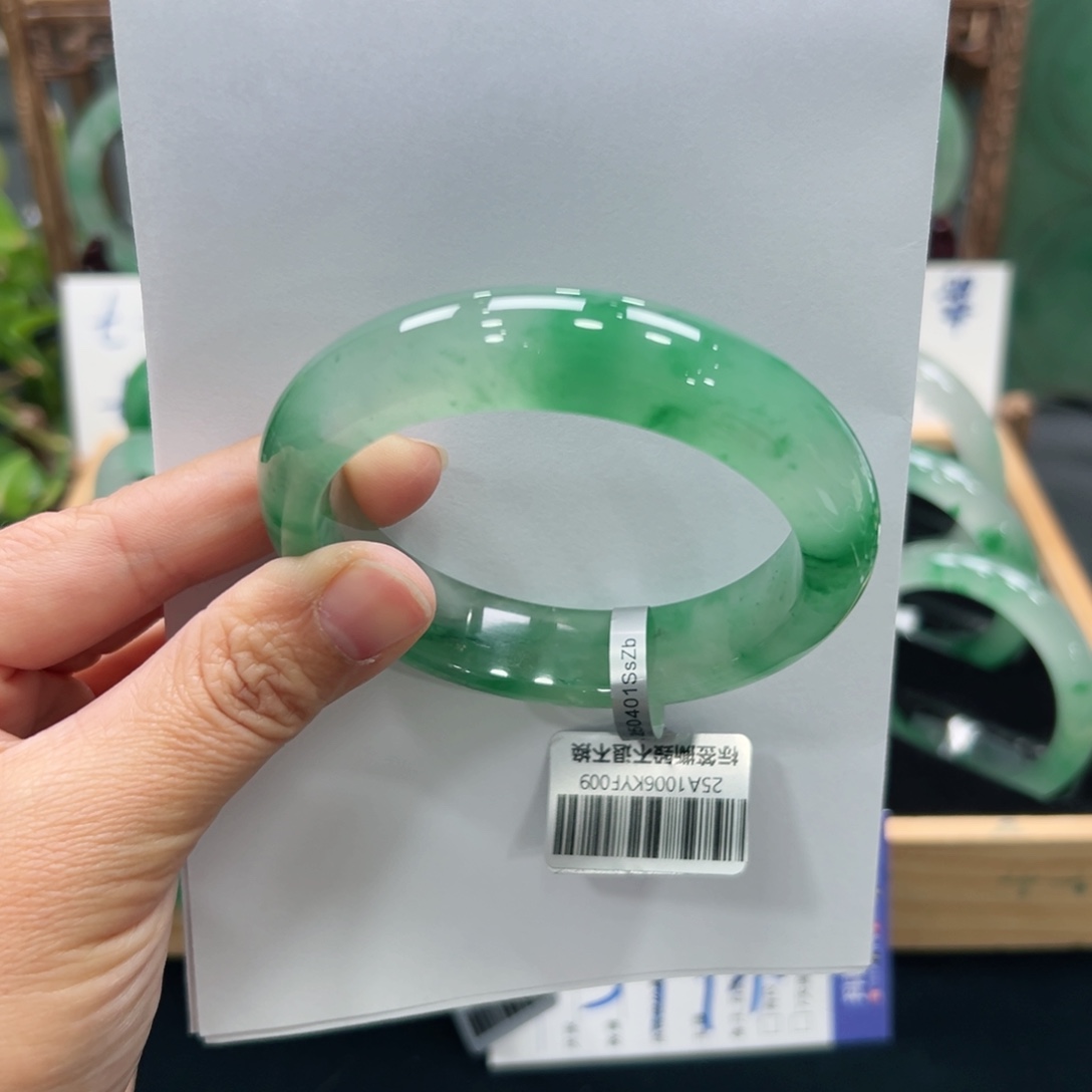 石英质玉未镶嵌手镯➕佳佳5859