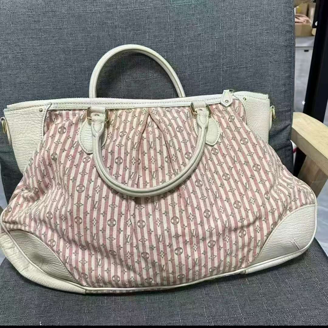 95新 LouisVuitton/路易威登 安洁利 LV白色红花大号南瓜包