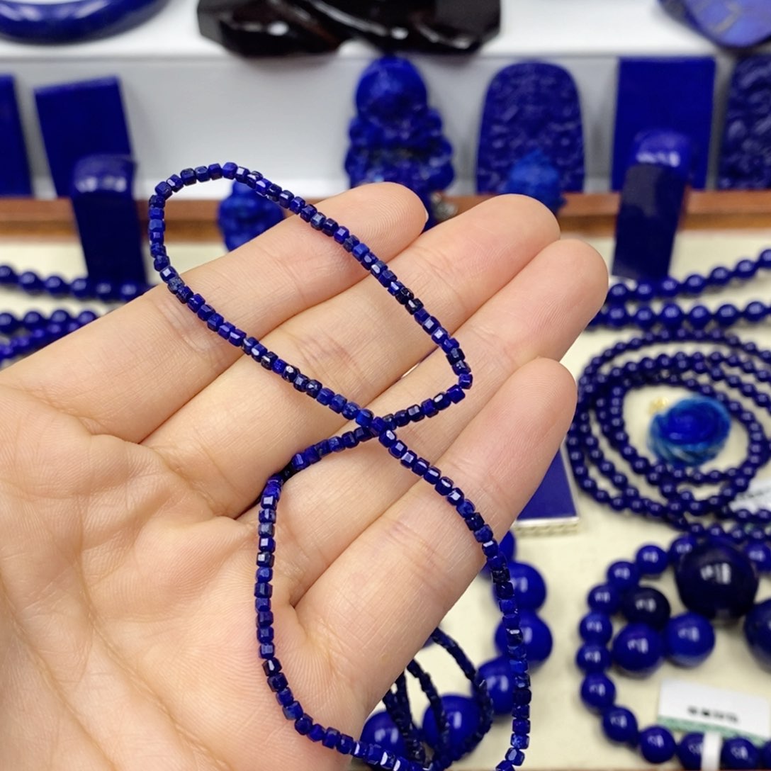 青金石颈饰未镶嵌