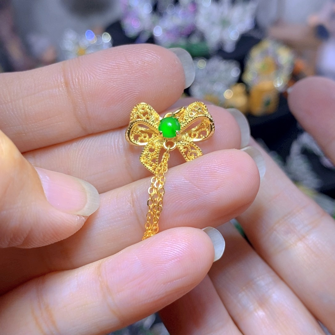 翡翠银S925镶嵌耳饰天然翡翠
