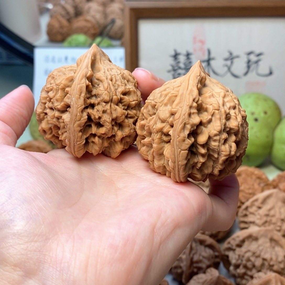 方***鱼文玩核桃吊坠111111111111