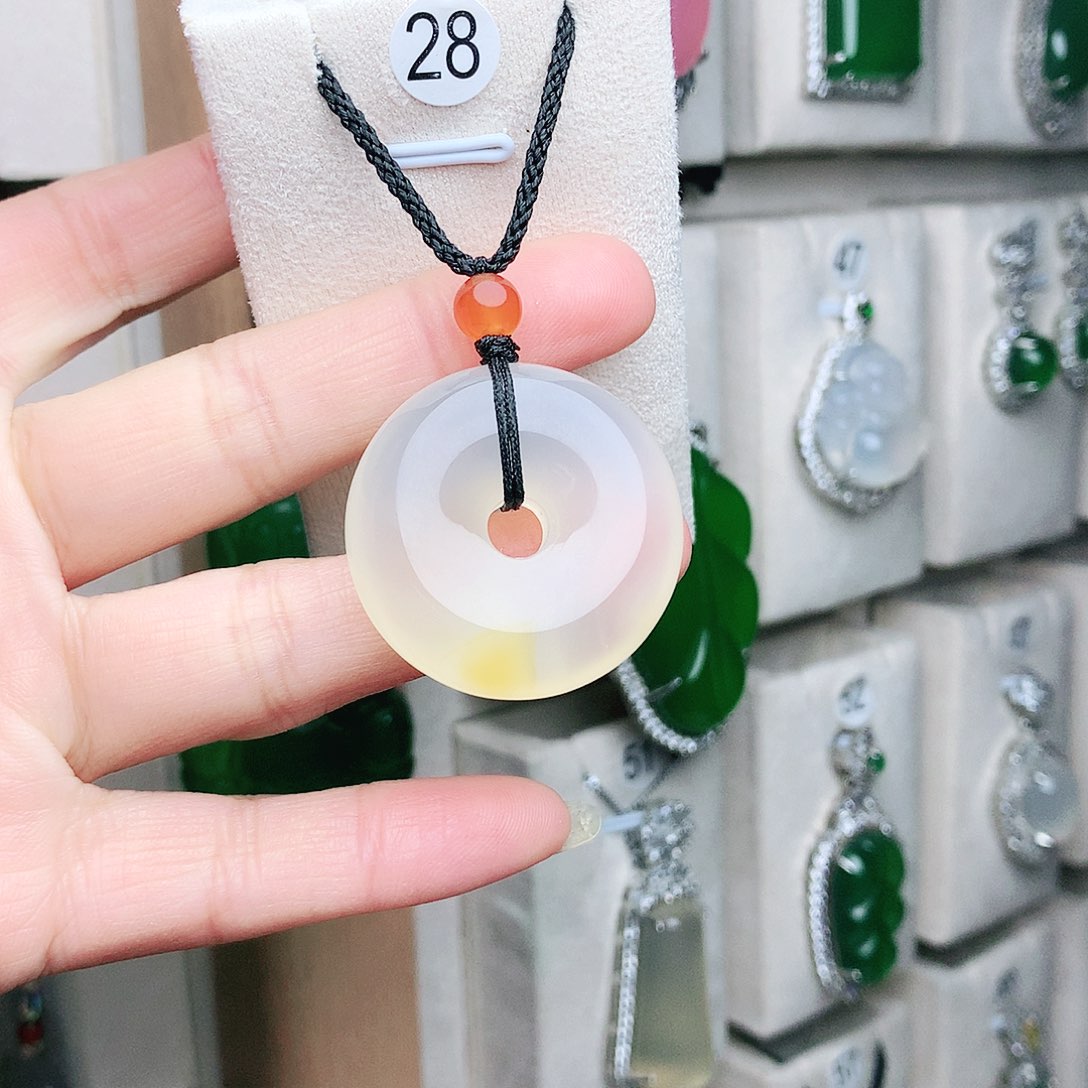 玛瑙/玉髓颈饰未镶嵌