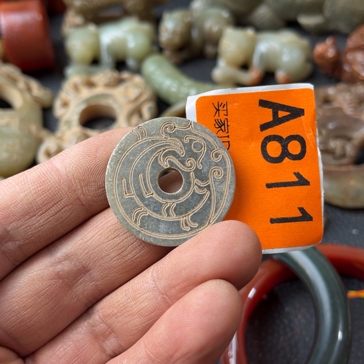 和田玉颈饰未镶嵌