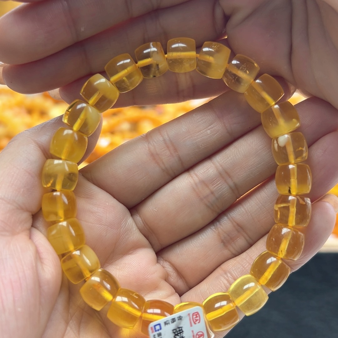 琥珀珠宝奇石未镶嵌