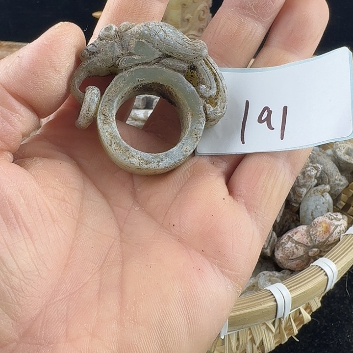 仁***悔和田玉未镶嵌颈饰