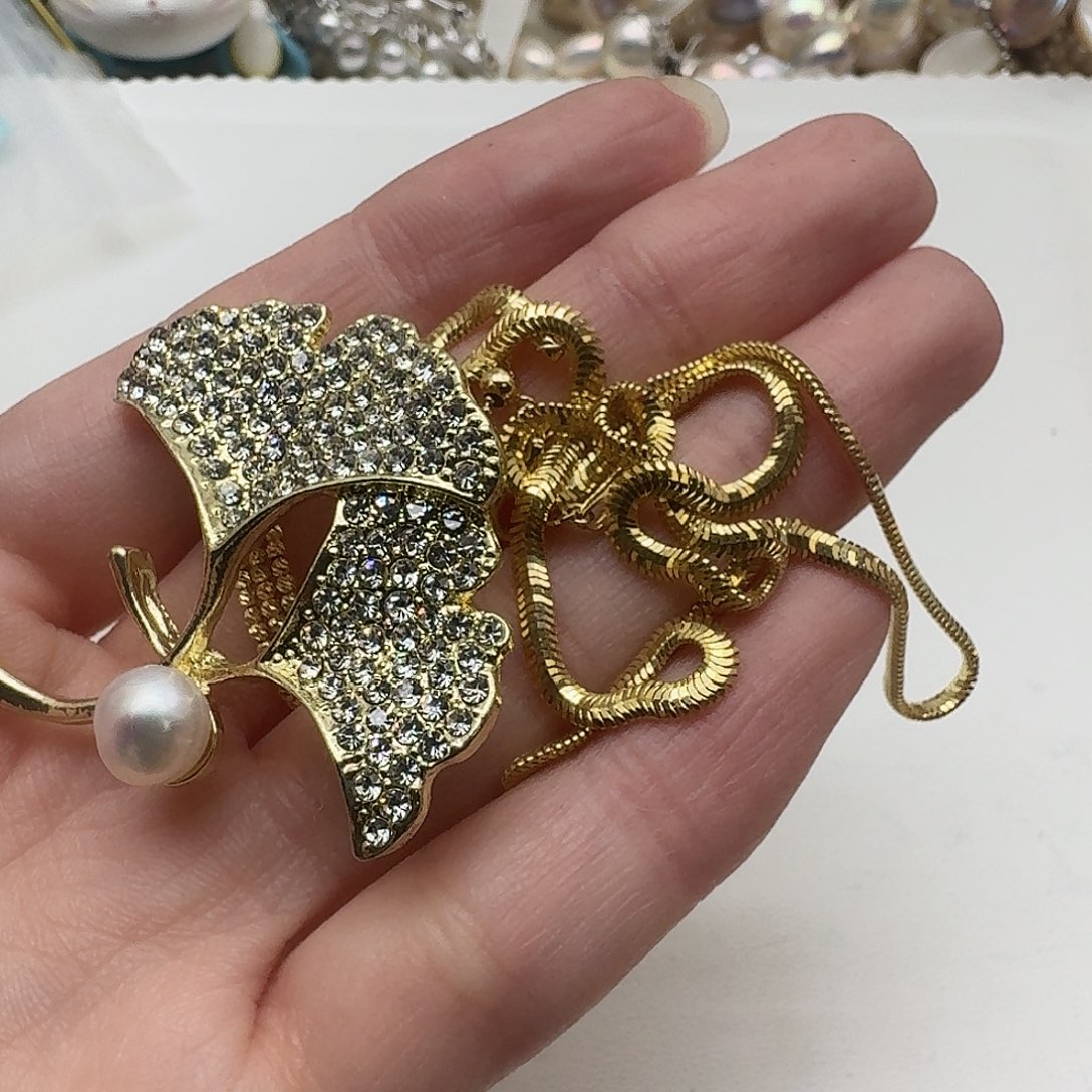 淡水珍珠颈饰18K金镶嵌