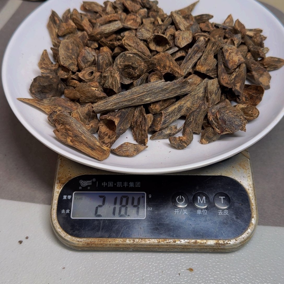木奇 楠 树 丁 218克 花 香