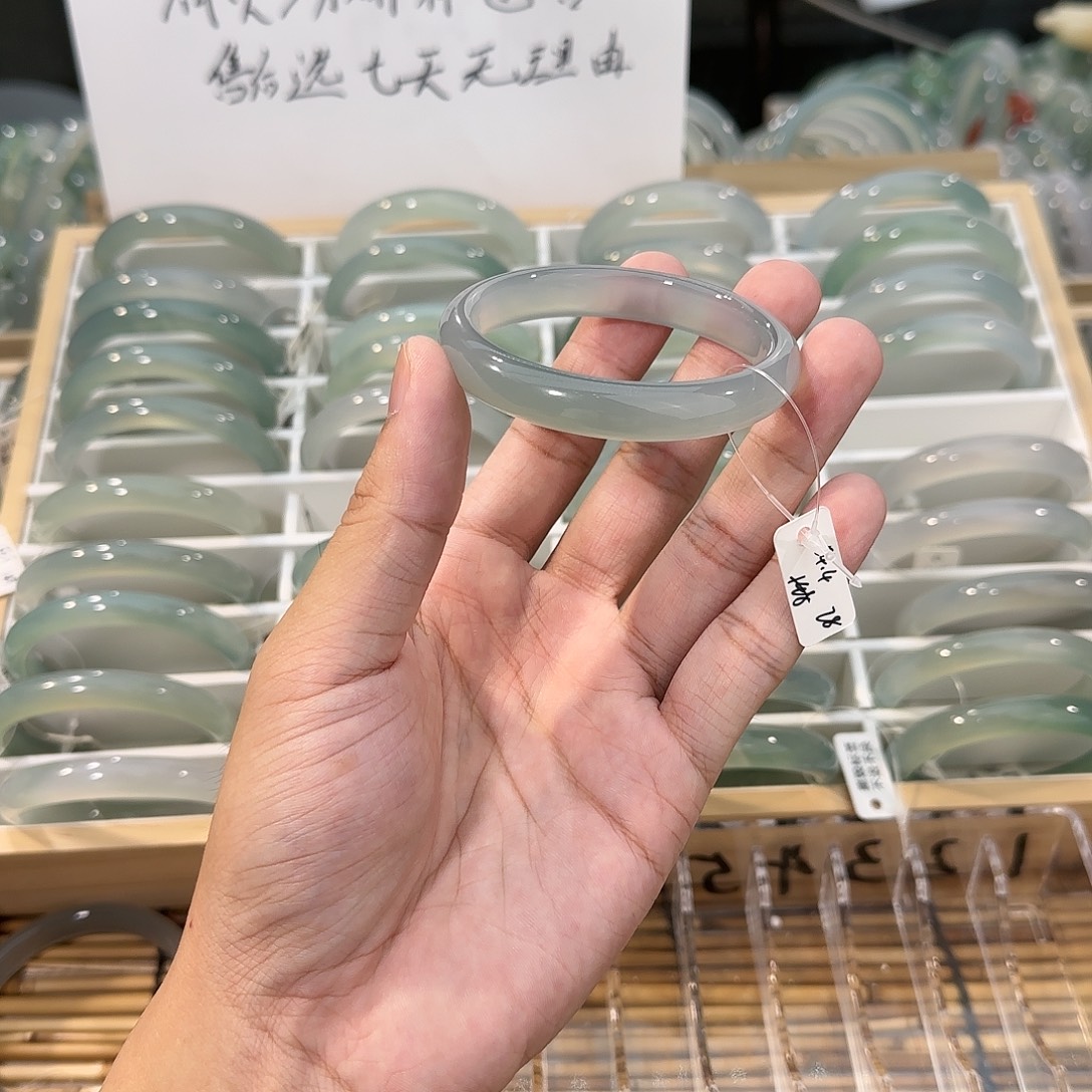 手镯玛瑙/玉髓未镶嵌圈口54.4