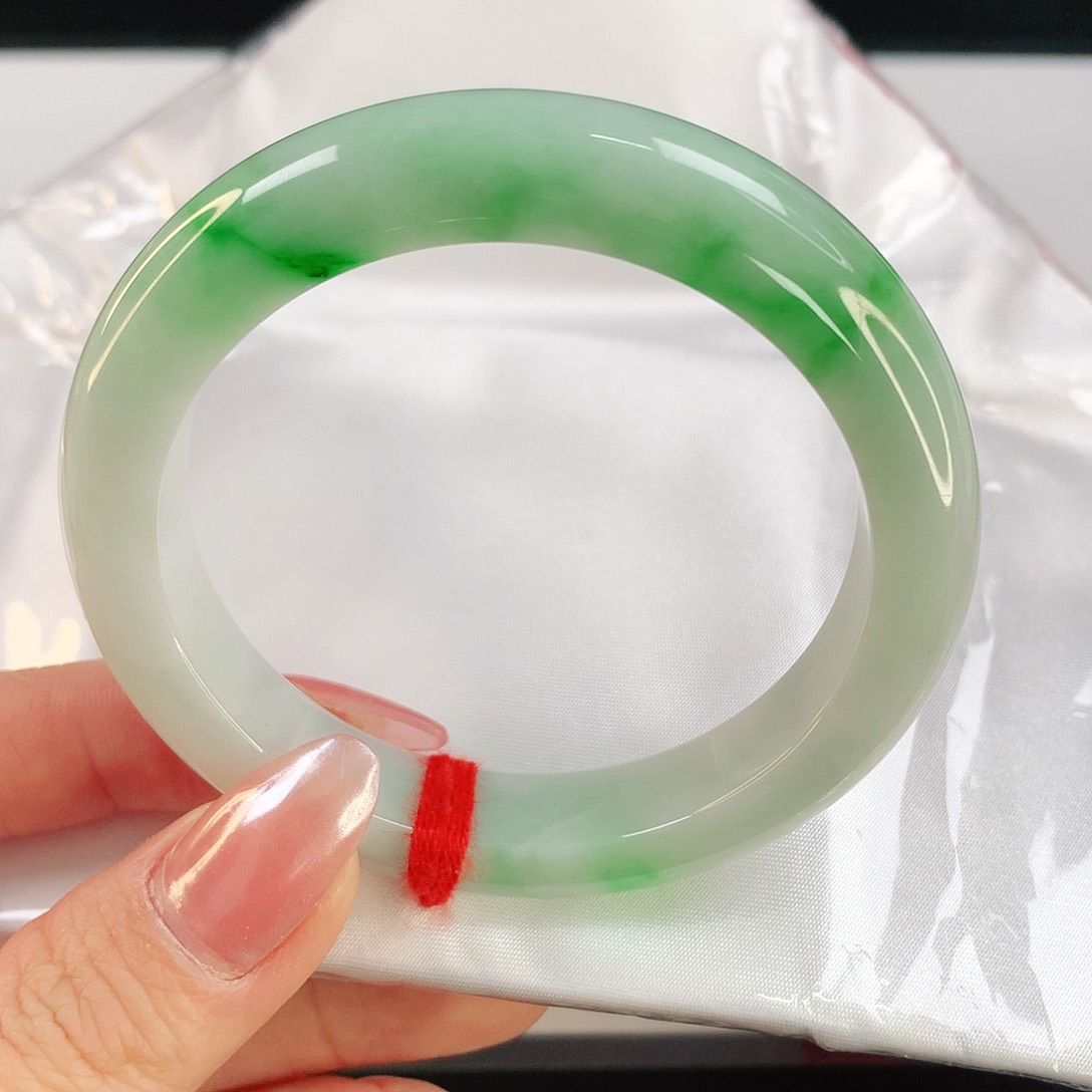 翡翠未镶嵌手镯152翡翠