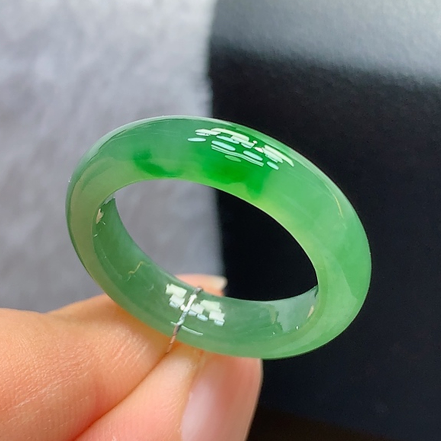 天然翡翠A货辣绿满绿18号圈口内径18.5宽5.0厚3.9mm满色细润时尚