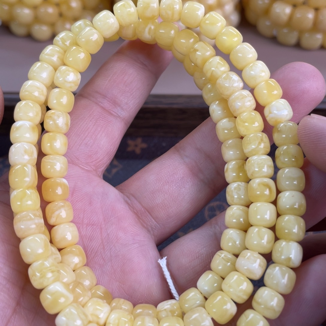 琥珀裸石未镶嵌12300000000000