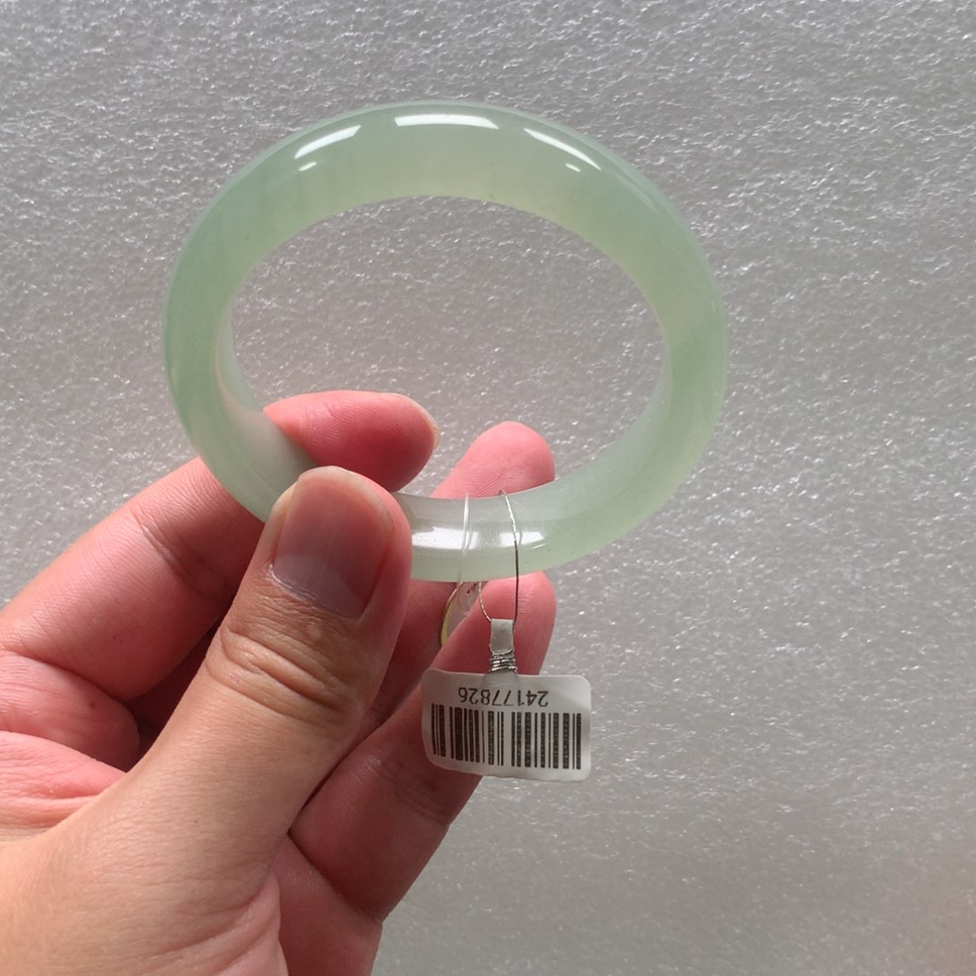 石英质玉手镯未镶嵌青青56-多人