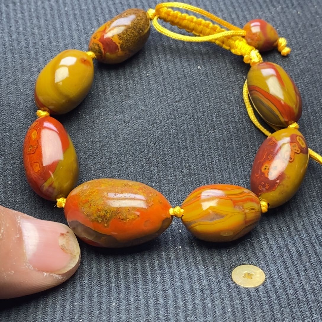 沧***田玛瑙/玉髓未镶嵌手链