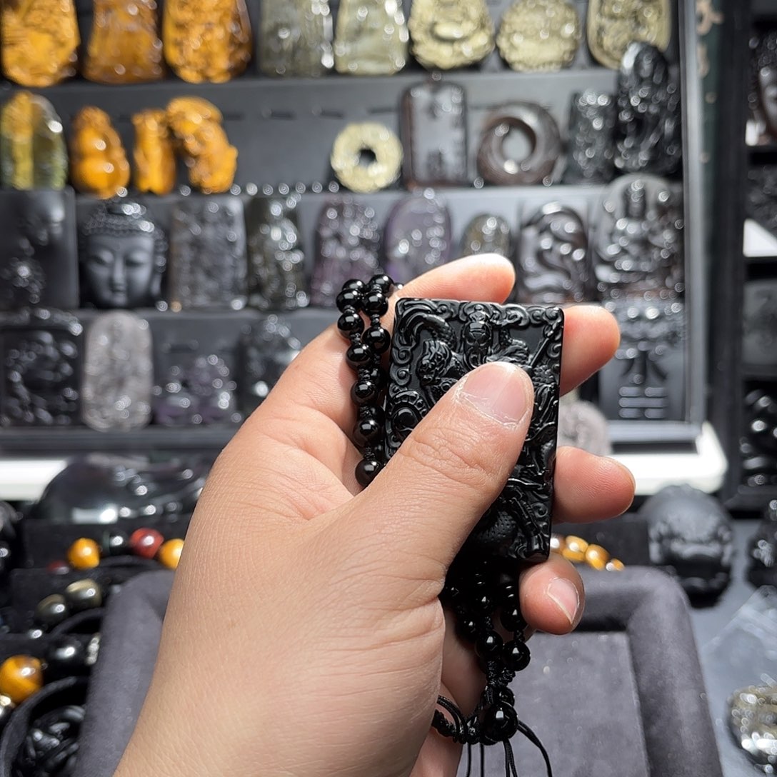 勇***5黑曜岩未镶嵌手链