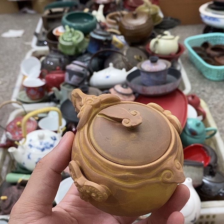 陶瓷艺术品及陶瓷壶壶
