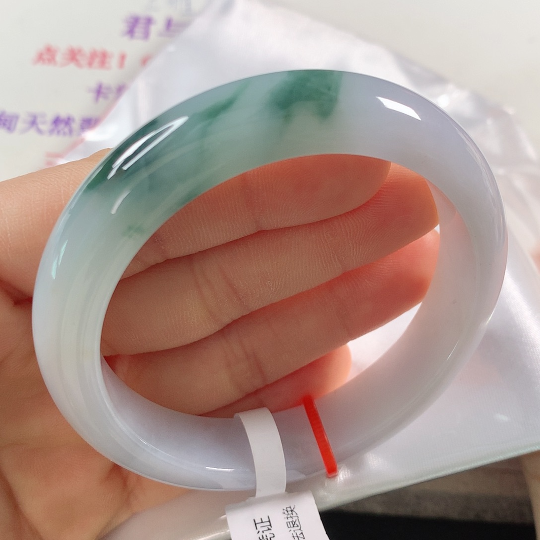 翡翠手镯未镶嵌 正圈①②⑦