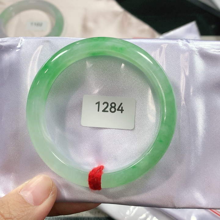 翡翠手镯未镶嵌天然翡翠手镯5402