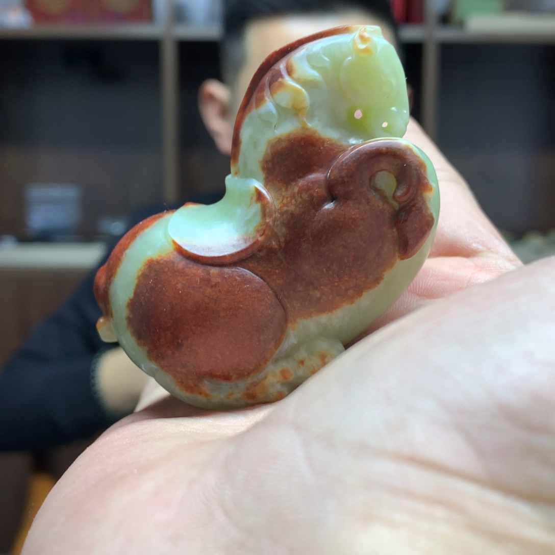 岫岩河磨玉（透闪石质玉）颈饰未镶嵌