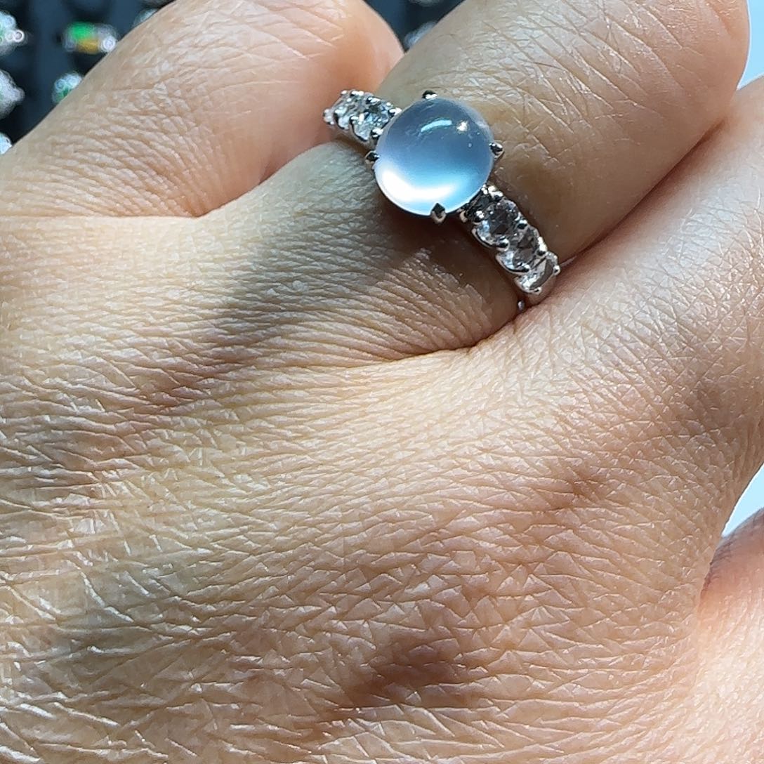 翡翠18K金镶嵌戒指戒指