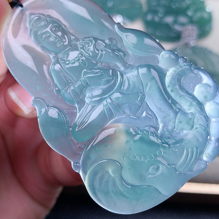 【闪购商品】翡翠颈饰未镶嵌天然翡翠