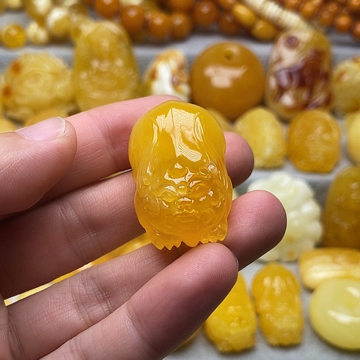 琥珀颈饰未镶嵌琥珀蜜蜡吊坠