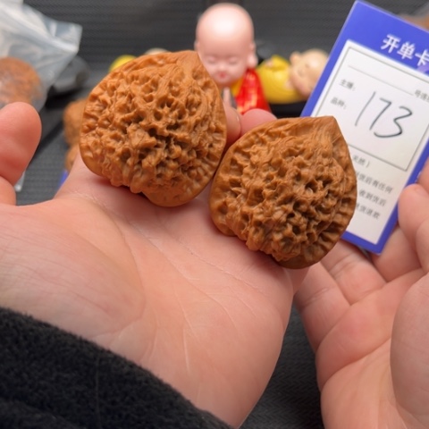 文玩核桃吊坠官帽47