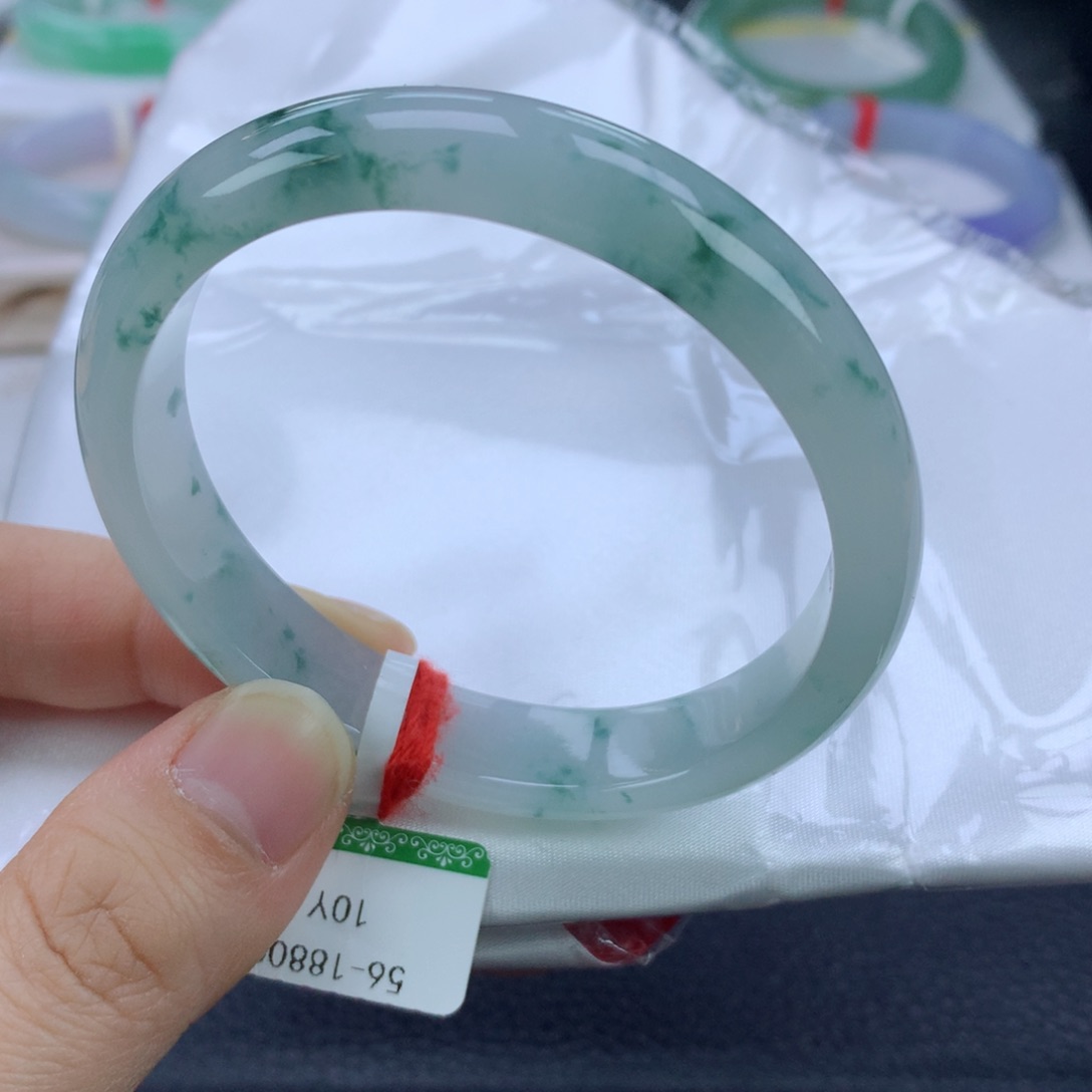 翡翠手镯未镶嵌56➕贵妃