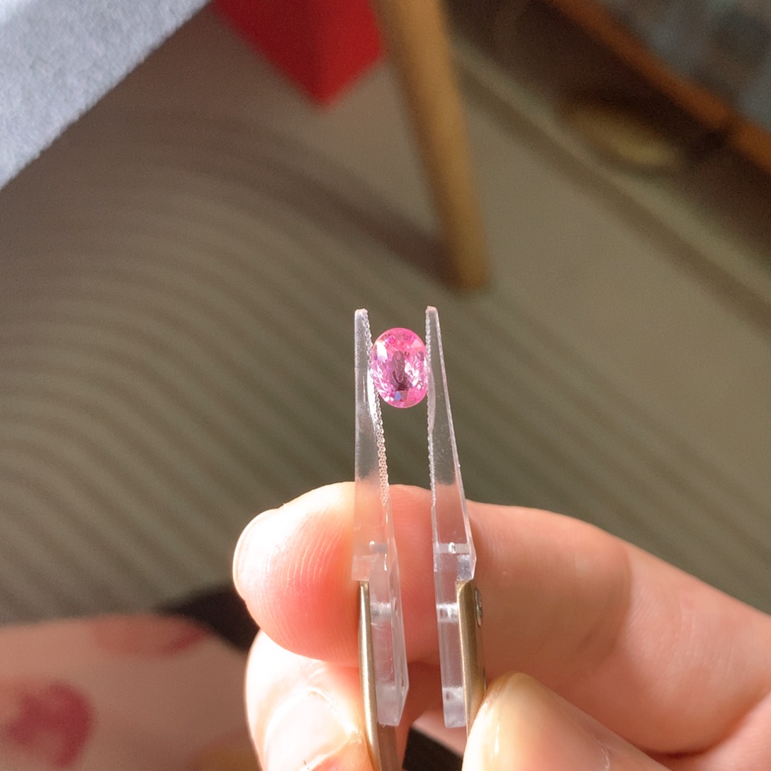 裸石未镶嵌尖晶石1.06ct