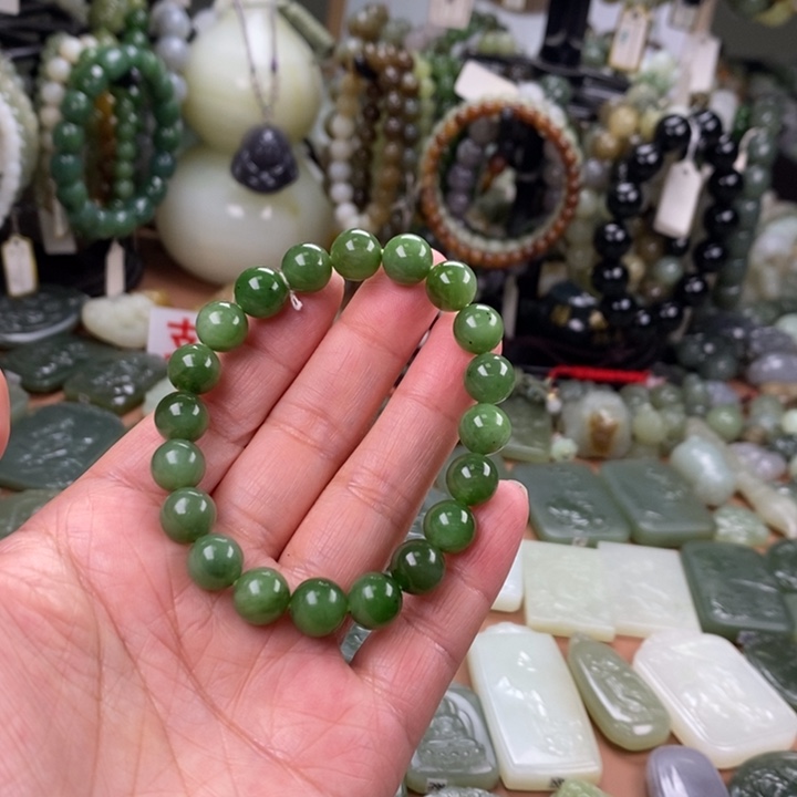 和田玉（碧玉）未镶嵌手链