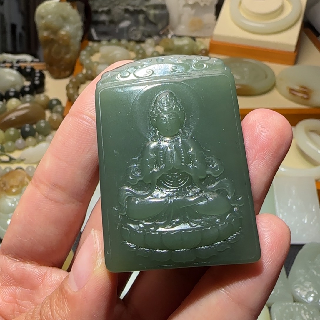 好***哥和田玉未镶嵌颈饰