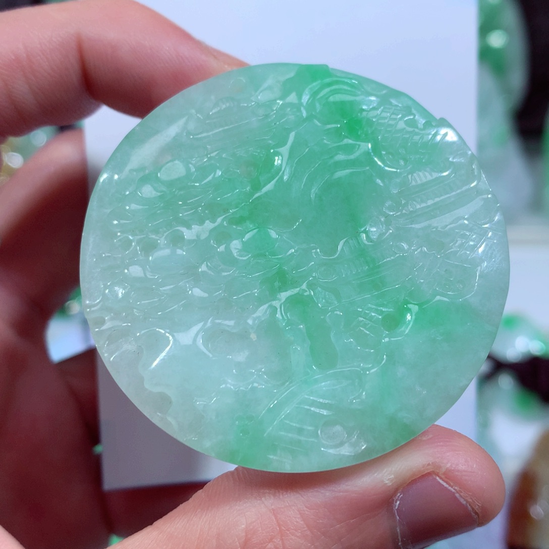 翡翠颈饰未镶嵌缅甸翡翠