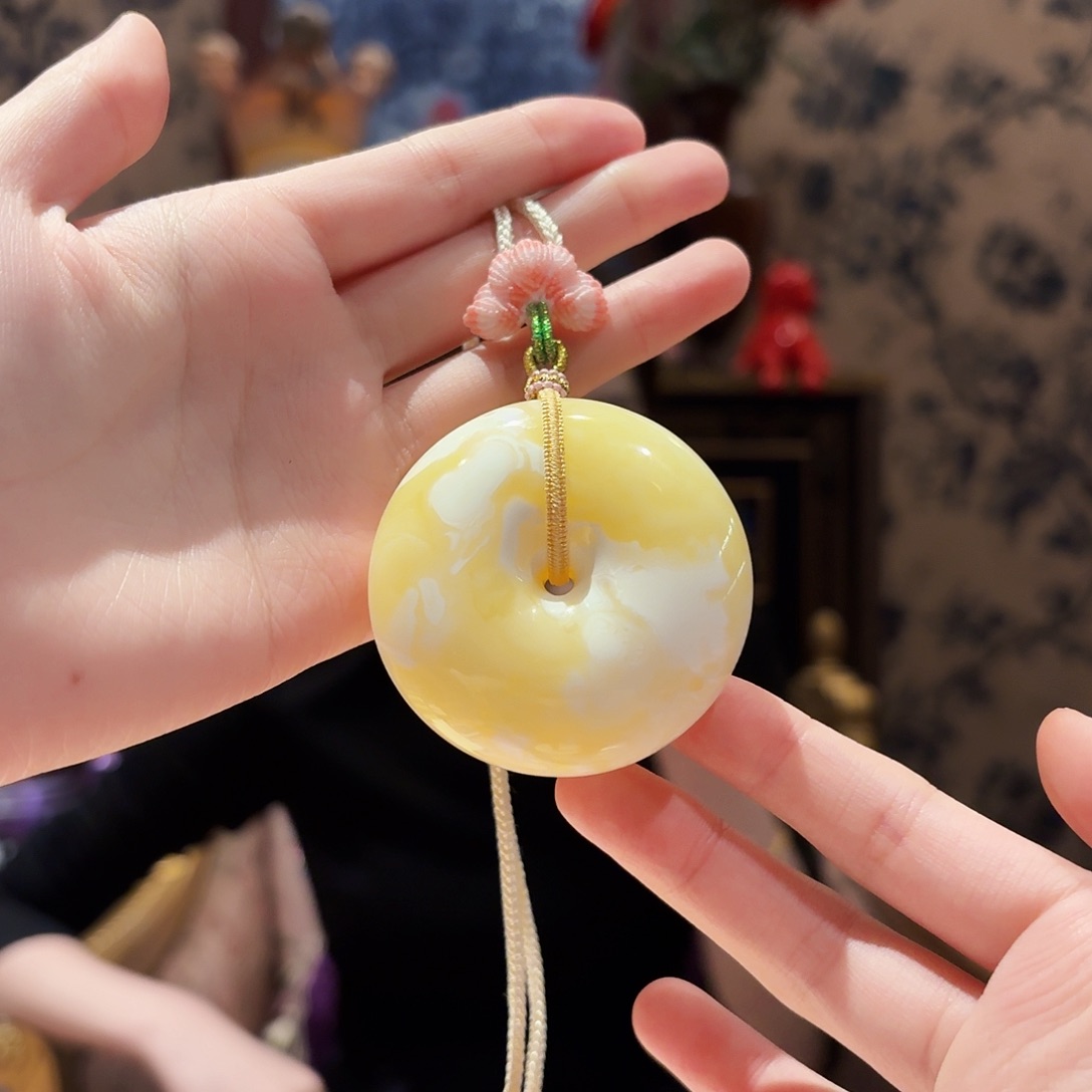 未镶嵌颈饰蜜蜡颈饰