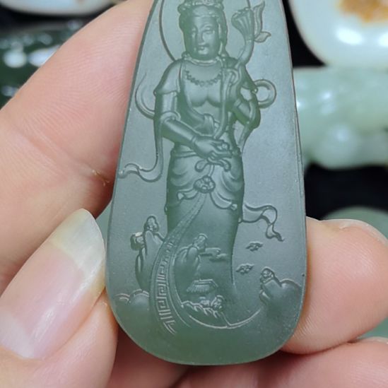 和田玉未镶嵌颈饰