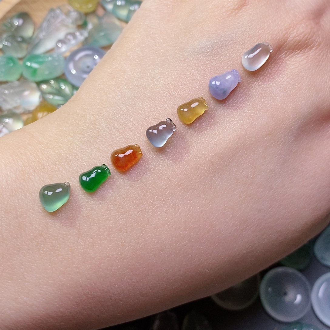 定制翡翠未镶嵌翡翠