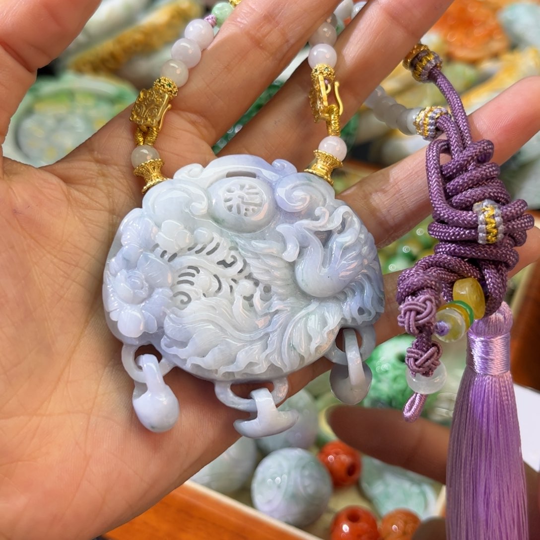 翡翠颈饰未镶嵌待编款