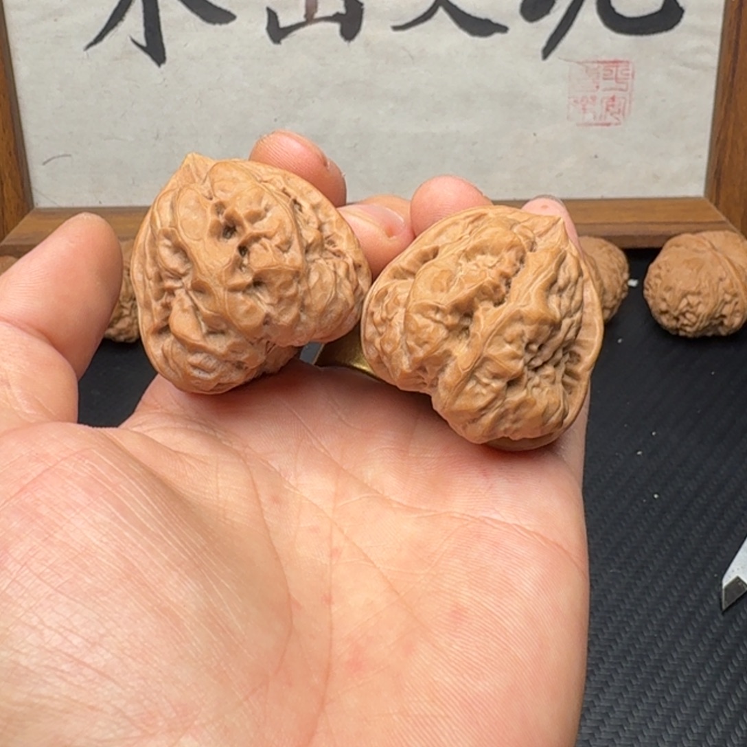 G***y吊坠文玩核桃蛤蟆头