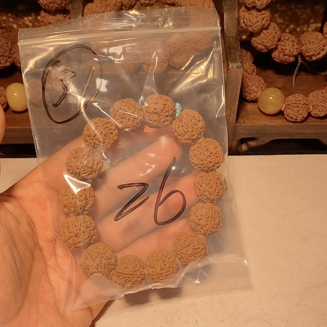 金刚菩提手串J**A31。          