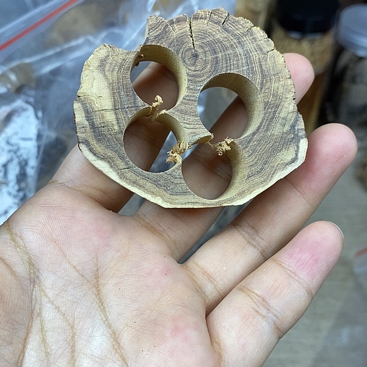 陈***敏檀香木檀香木原料23克