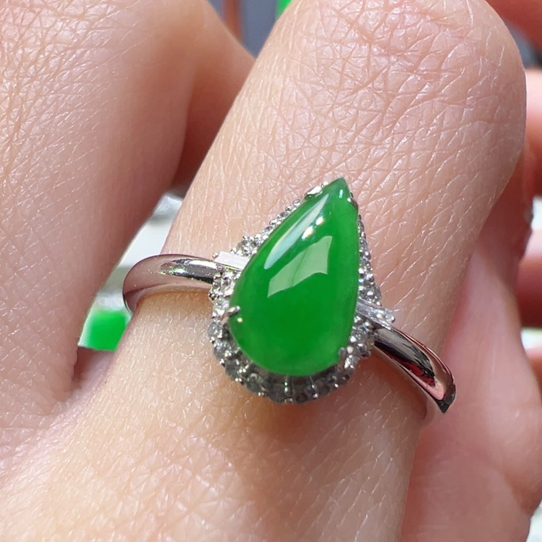 翡翠戒指18K金镶嵌收到货48小时鉴赏期