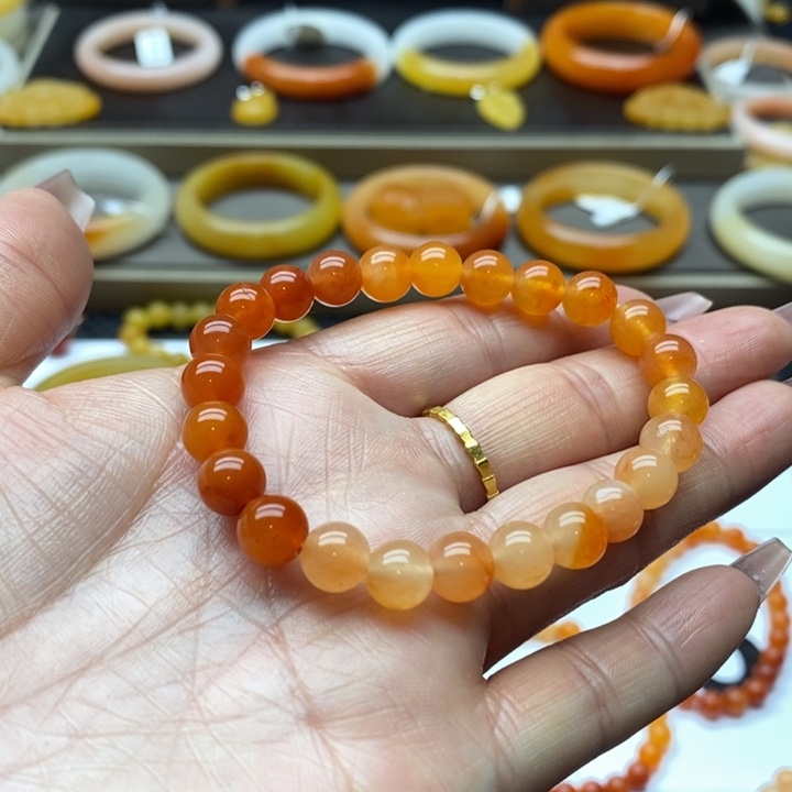 石英质玉（黄龙玉）手镯未镶嵌