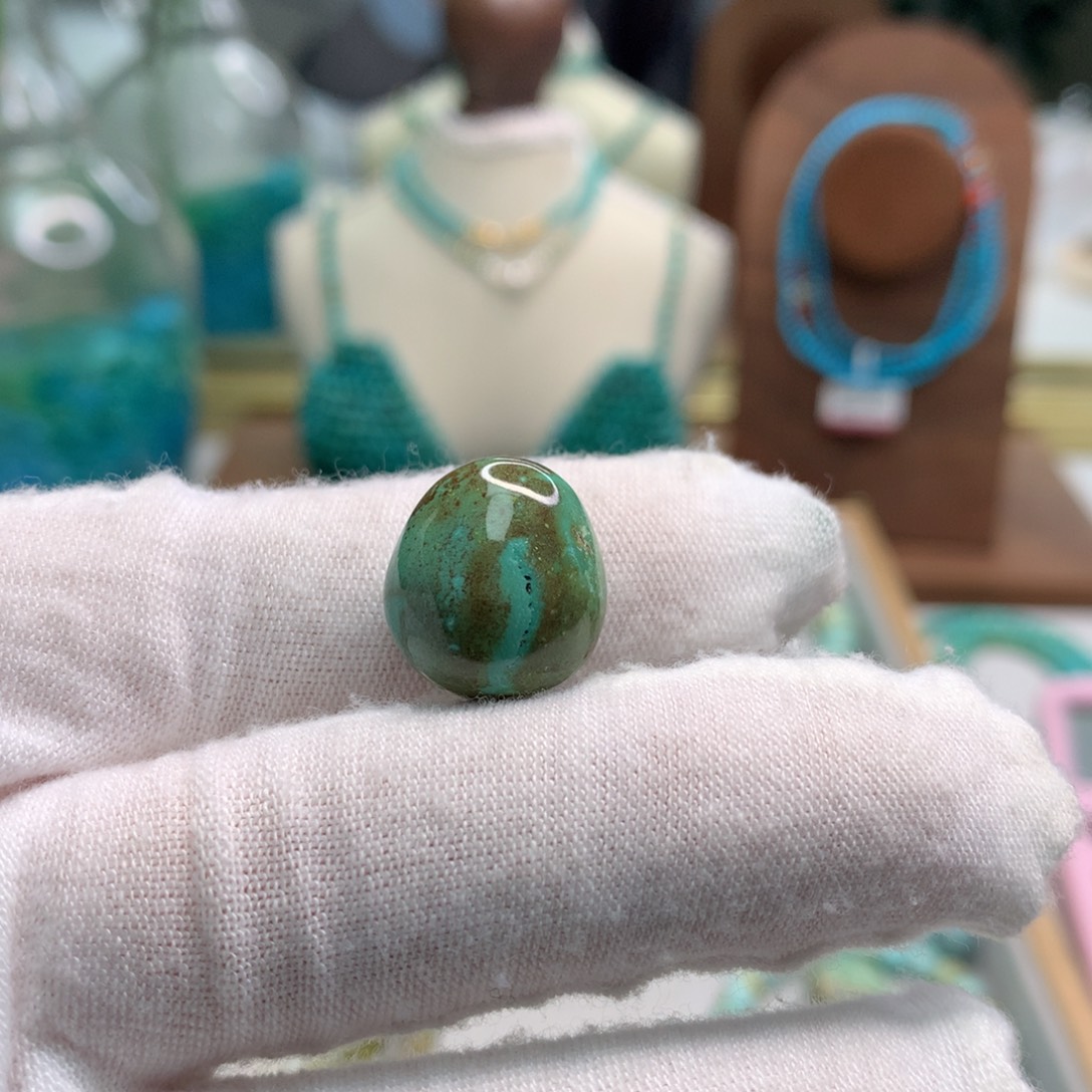 绿松石未镶嵌饰品