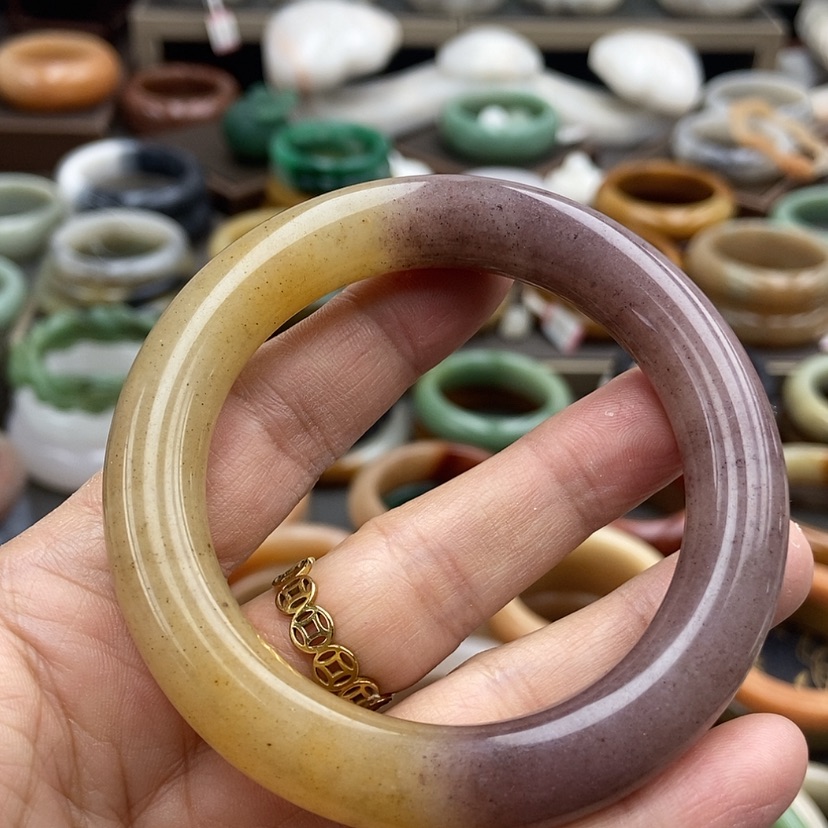 【闪购商品】石英质玉手镯55未镶嵌