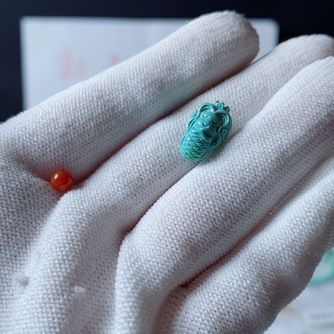 绿松石颈饰未镶嵌