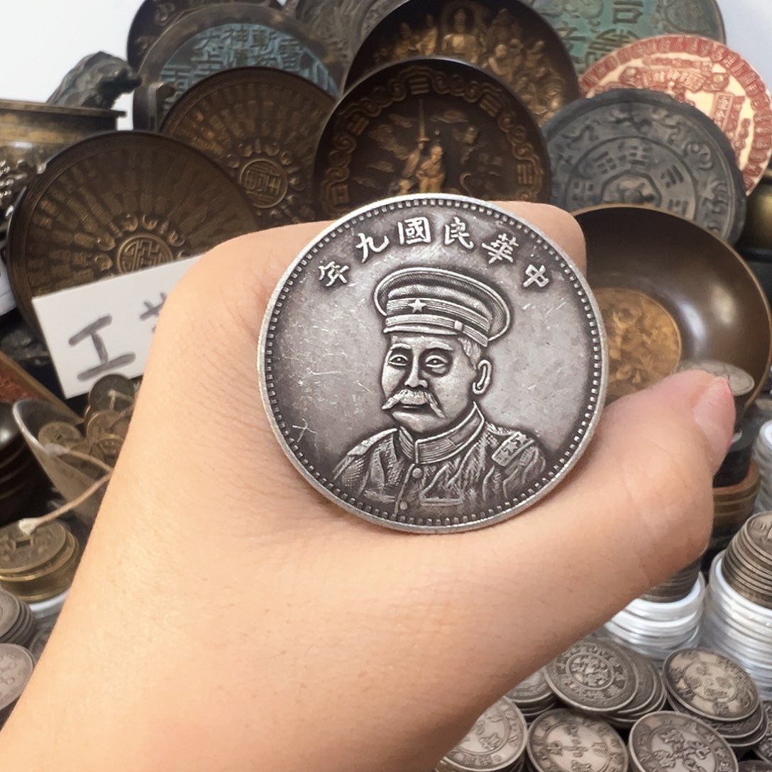 金属复古风格摆件