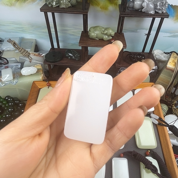 玉三五祥云牌无事