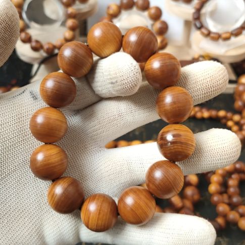 手串/手链柏木（崖柏）1.8后面拍的黑油