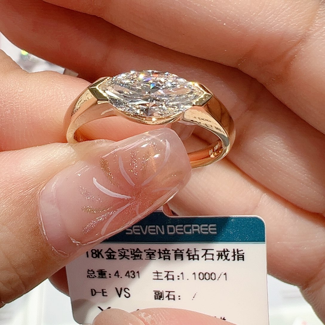 实验室培育钻石18K金镶嵌