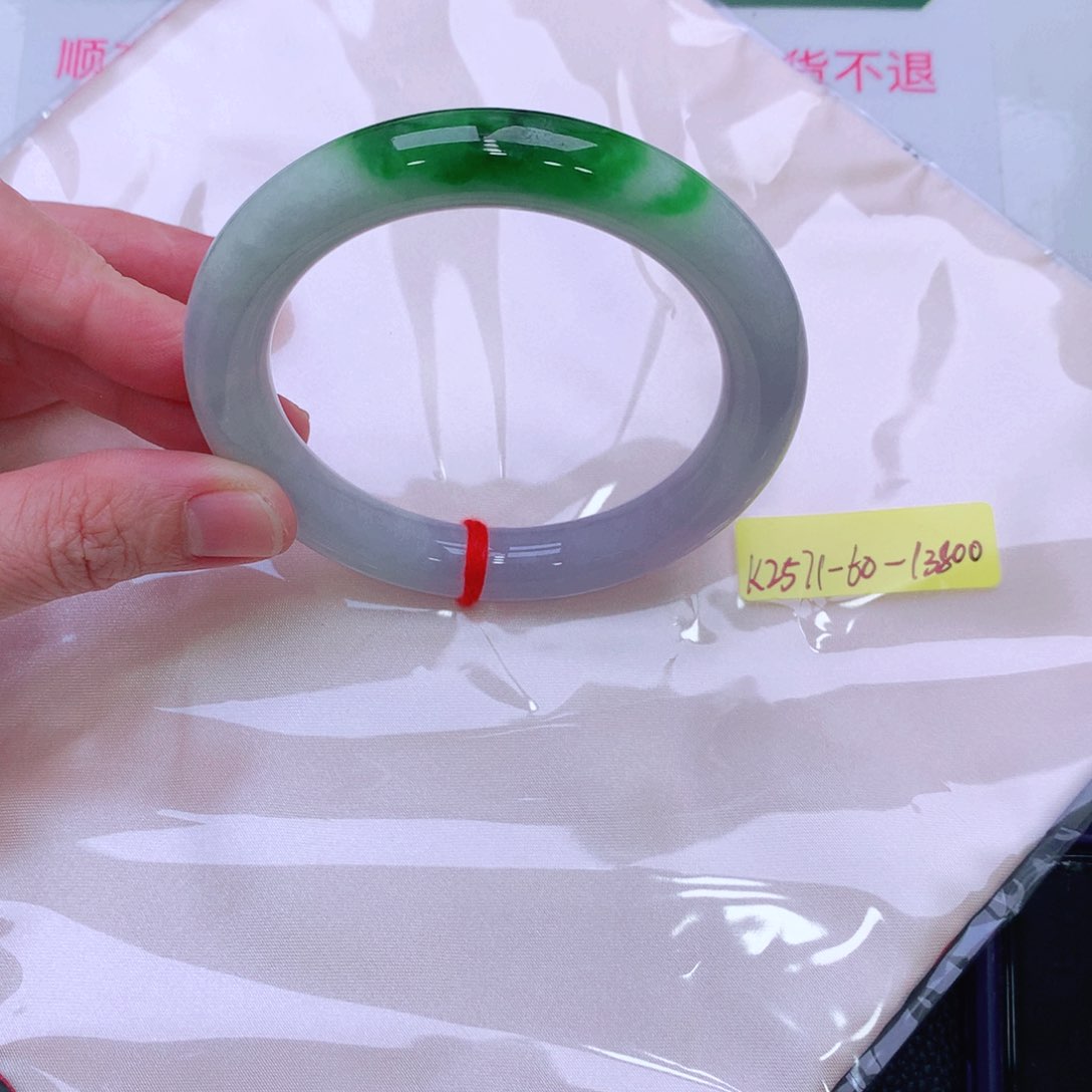 未镶嵌手镯翡翠缅甸翡翠手镯